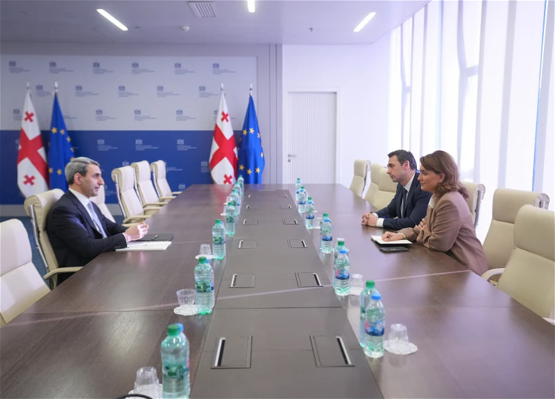 Tbilisidə BTQ dəmir yolunun təhvil-təslim üzrə yekun aktının imzalanması müzakirə olunub