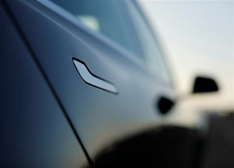 Xiaomi SU7 Door Fails to Open - People Burned: Why Hidden Door Handles Are Being Banned on Electric Vehicles