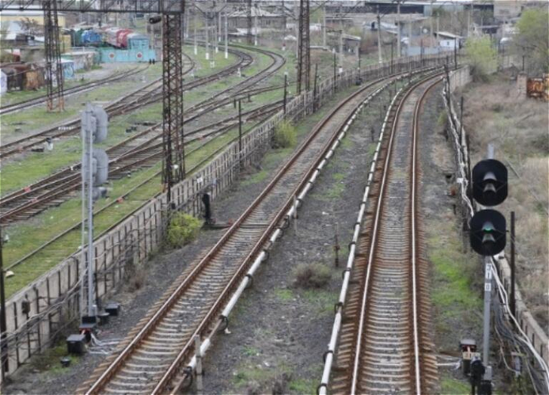 Транспорт как оружие влияния: Москва борется за логистику региона