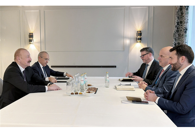 Ильхам Алиев встретился в Мюнхене с генеральным директором корпорации Oracle