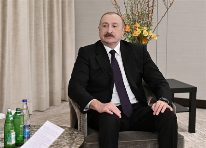 Президент Ильхам Алиев: Чтобы стать региональным транспортным узлом, необходимо поддерживать хорошие отношения с соседями