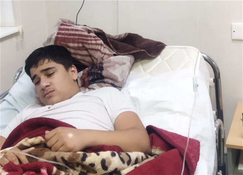 «Мы больше не справляемся сами»: мать просит спасти сына, который семь лет не выходит из дома