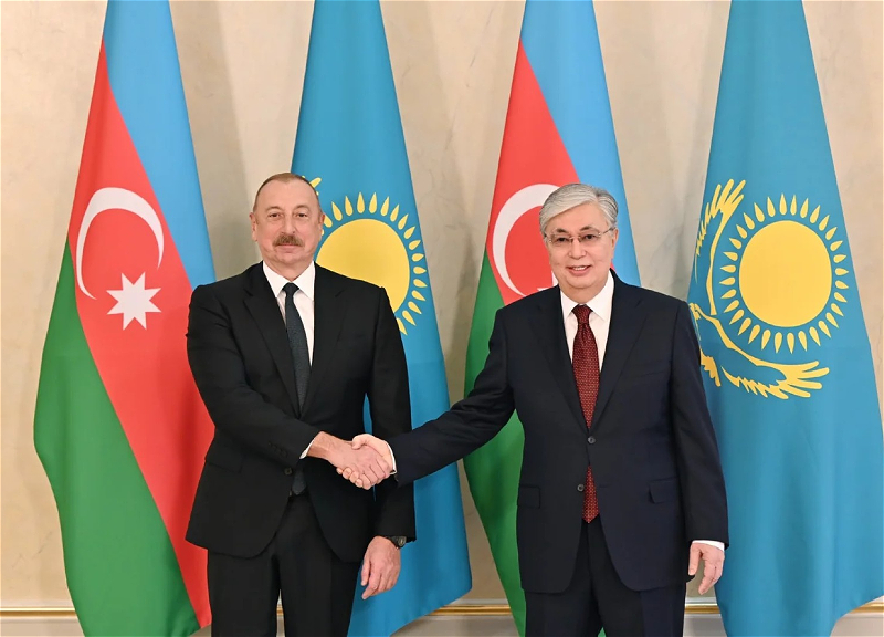 Ильхам Алиев поздравил Касым-Жомарта Токаева