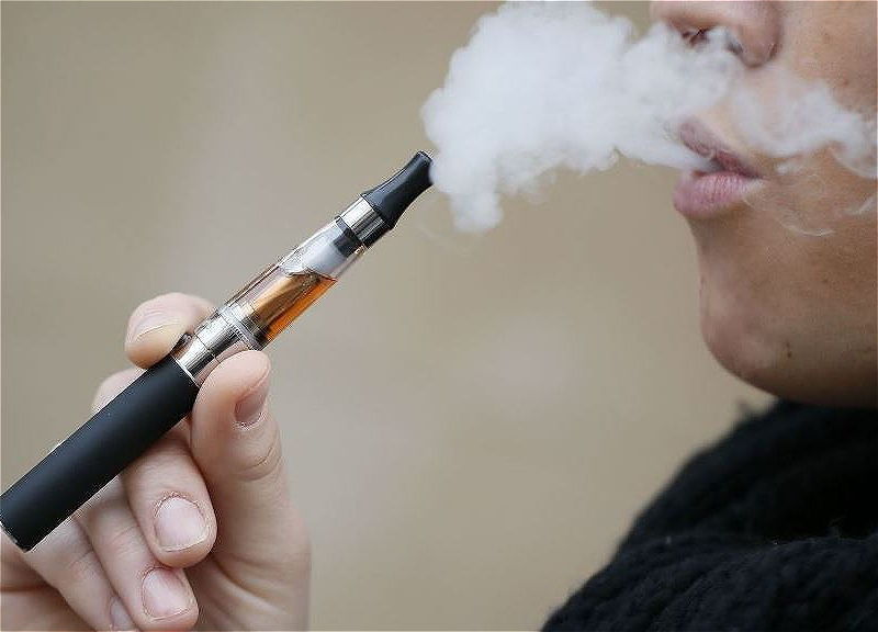 В Азербайджане вступил в силу запрет на электронные сигареты