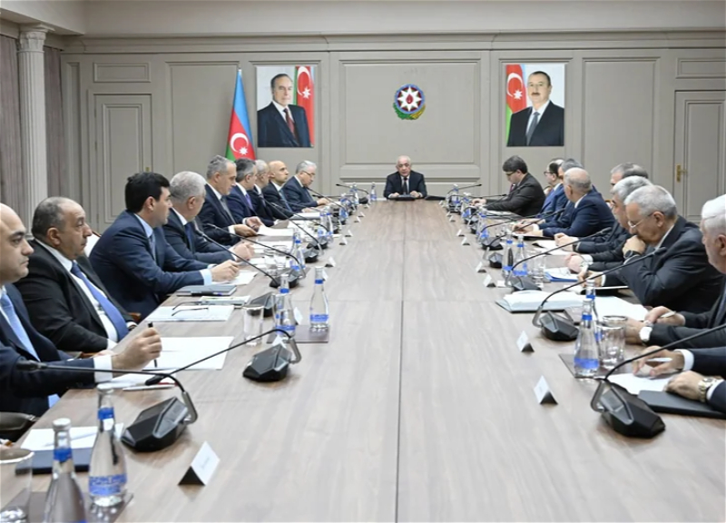 Али Асадов провел совещание по ликвидации последствий сильных дождей