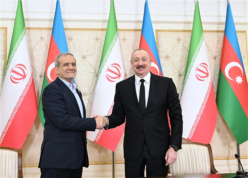 Ильхам Алиев поздравил Масуда Пезешкиана с перемирием между Ираном и США