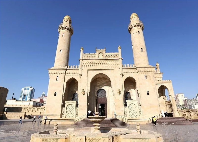 Heads of religious communities in Azerbaijan criticize U.S. commission report