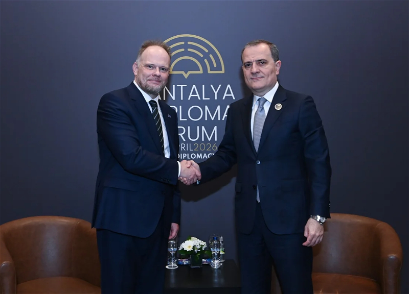 Azərbaycanın xarici işlər naziri NATO rəsmisi ilə enerji təhlükəsizliyi və regional prosesləri müzakirə edib