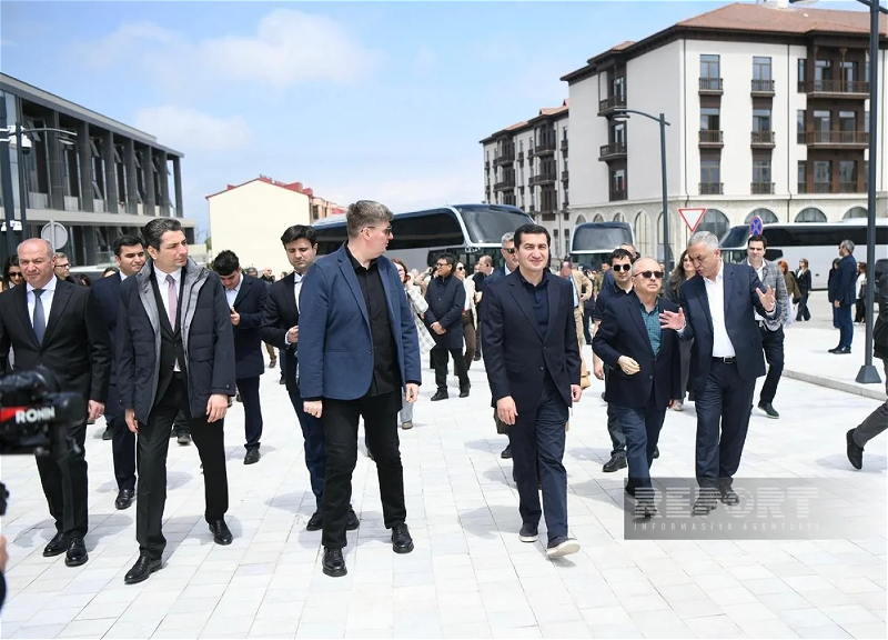Дипломаты посетили Ханкенди в рамках визита в Карабах - ФОТО
