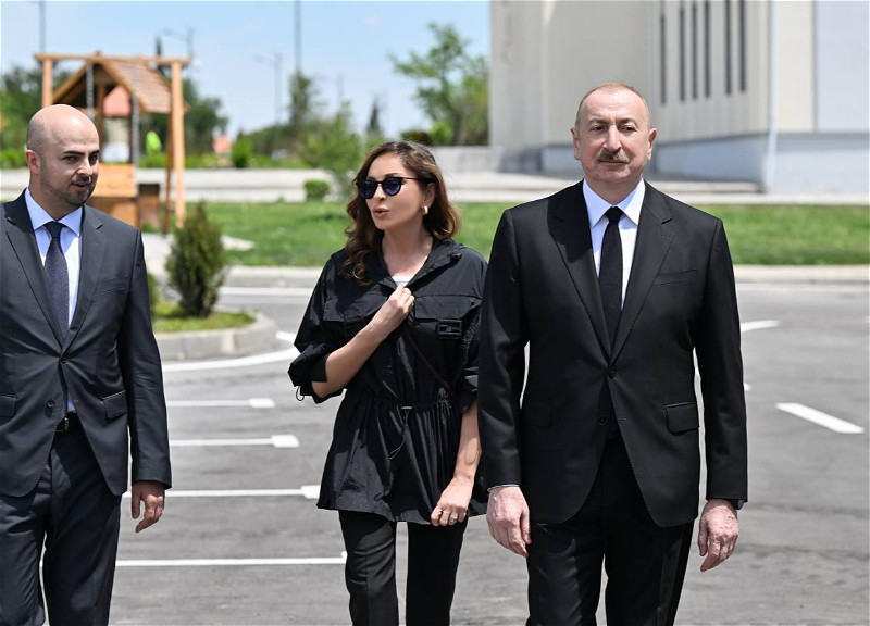 Prezident və birinci xanım Şükürbəyli kəndində fərdi evlərdə yaradılmış şəraitlə tanış olublar - FOTO