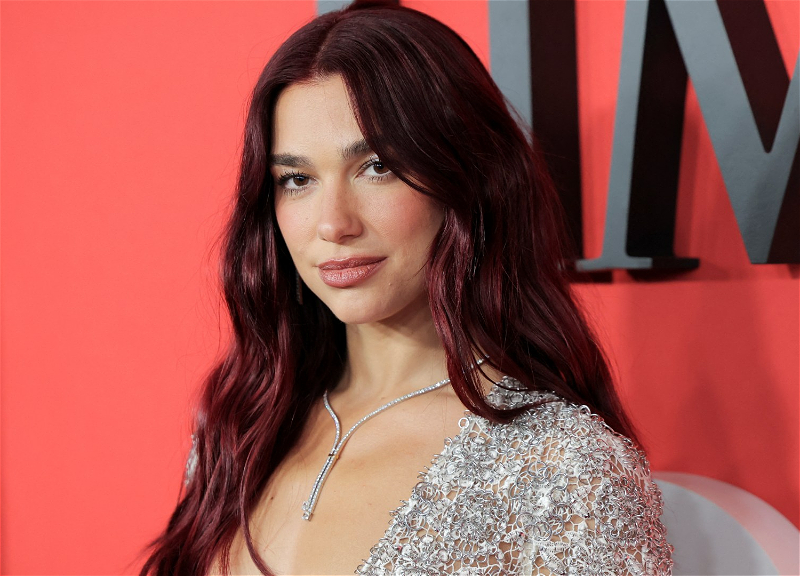 Dua Lipa demanded 15 million dollars from Samsung for copyright infringement - photo