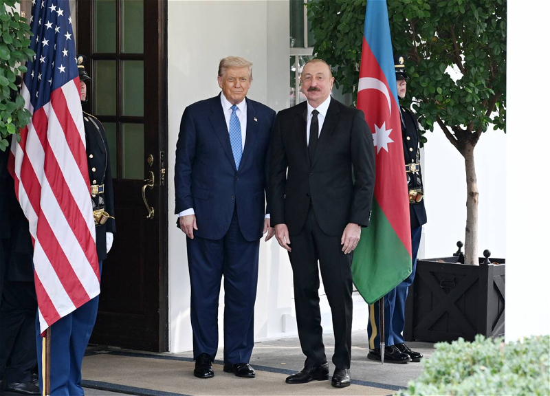 Дональд Трамп поздравил Президента Ильхама Алиева