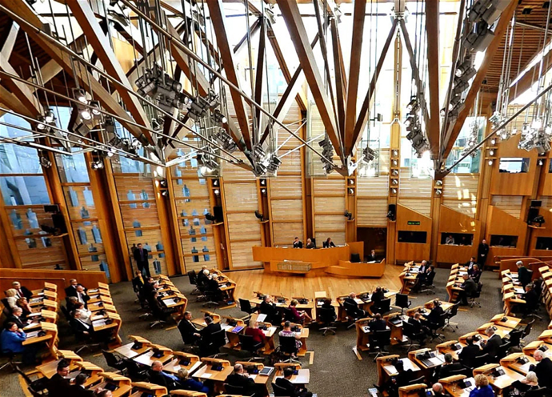 Scottish parliament supports holding referendum on independence