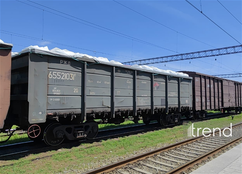 Azerbaijan transits another batch of Russian urea and flour to Armenia