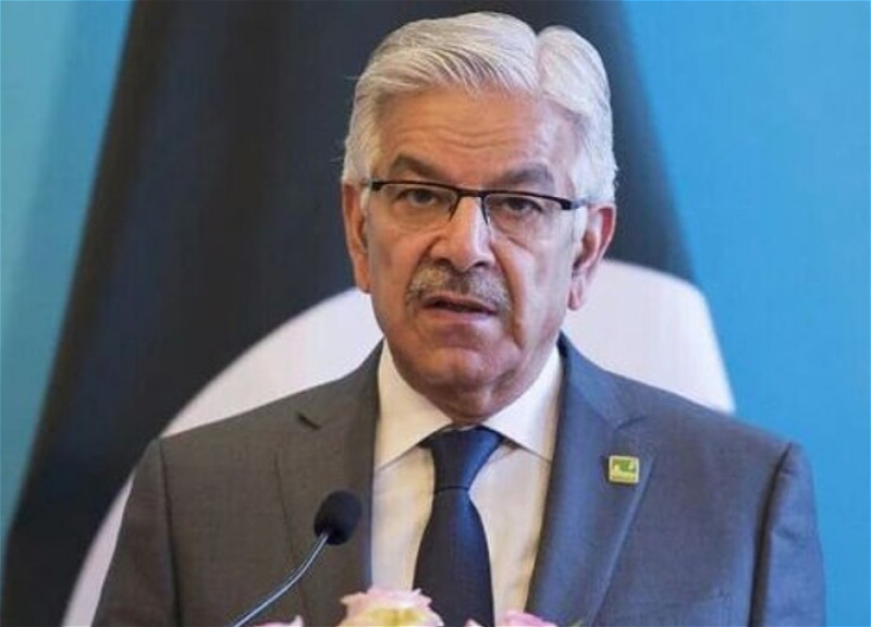 Pakistan defense minister threatens war with India