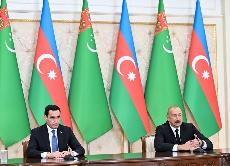 Azərbaycan və Türkmənistan Prezidentləri mətbuata bəyanatlarla çıxış ediblər - FOTO