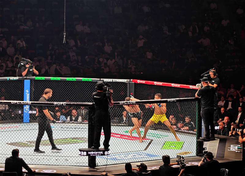 В Баку стартовал турнир UFC