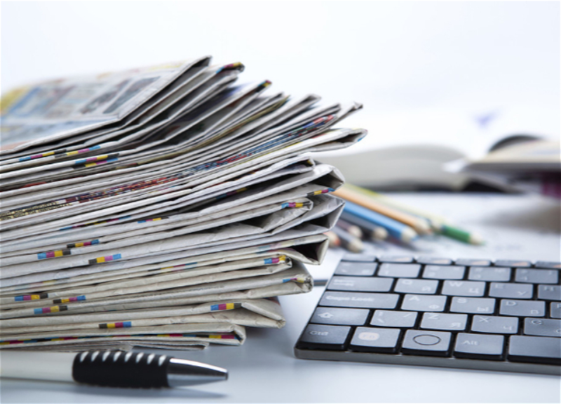 Media announces winners of contest to support print media