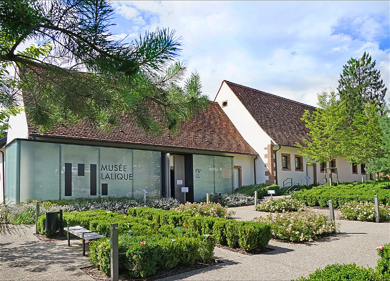 Jewels worth €4 million stolen from museum in France