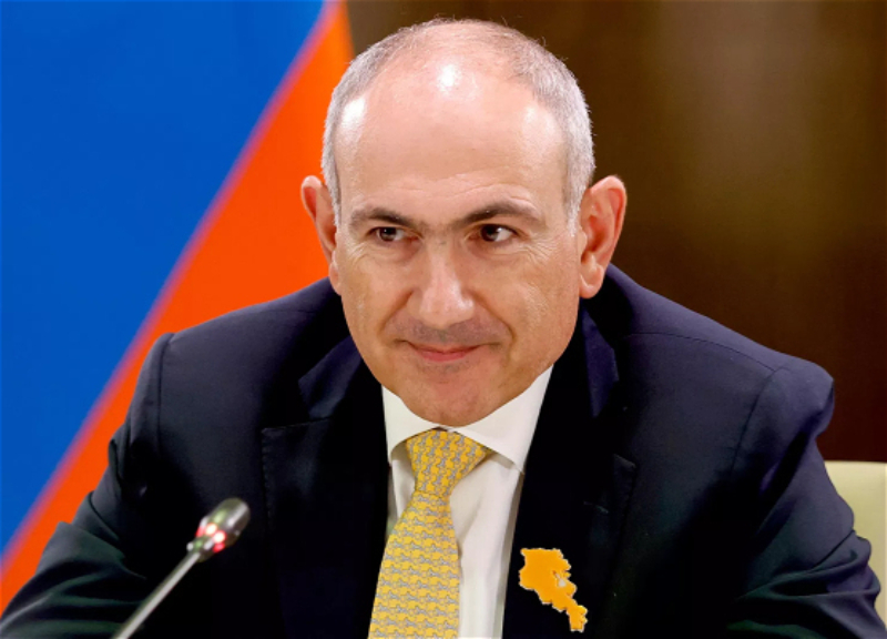 Pashinyan promised to publish draft of new Armenian constitution by end of year