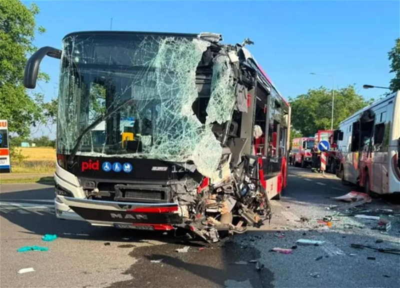 Head-on collision of buses in Czechia: about 50 people injured