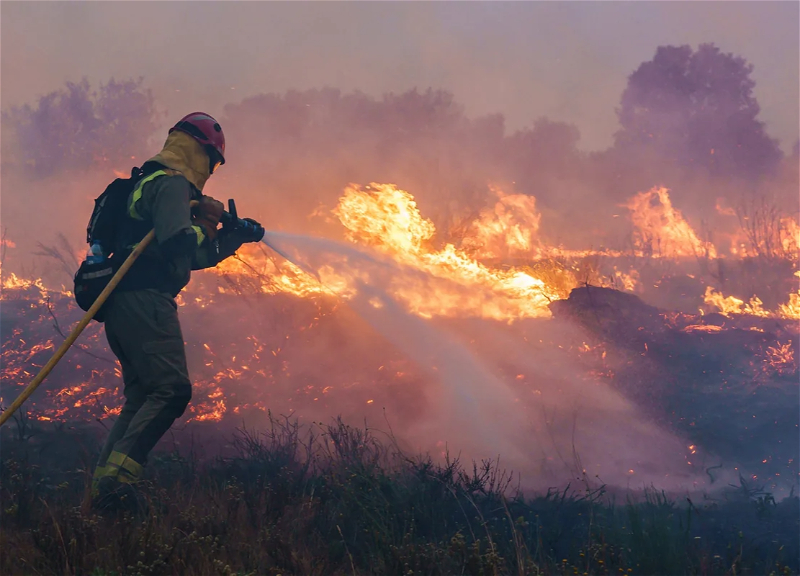 Fire breaks out on mined territory in Khojavend