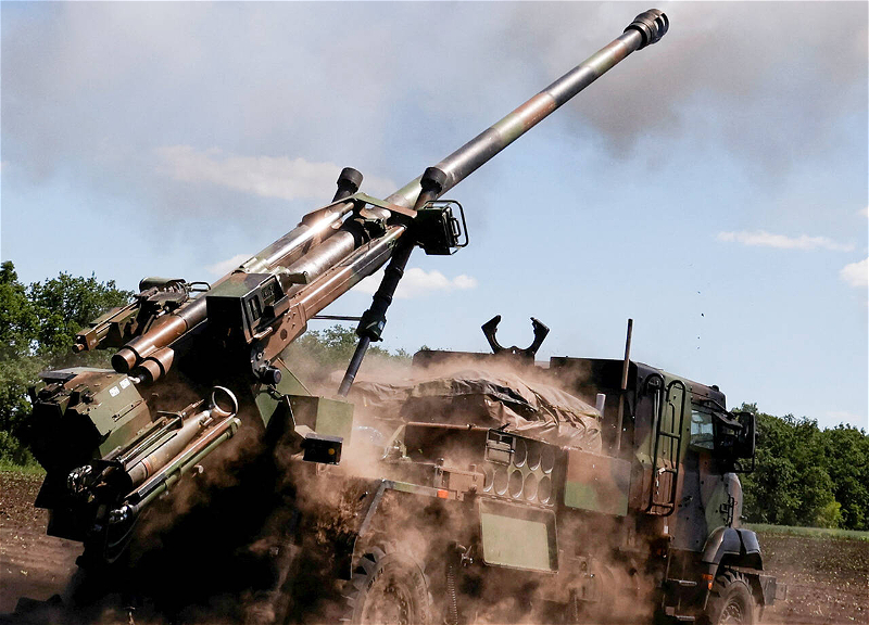 Defense ministry of Armenia shows exercises with French Caesar - video