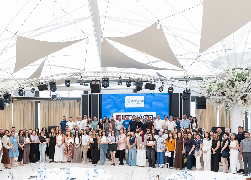 Azerbaijan Airlines Organizes “Fibonacci” Intellectual Competition for Media Representatives to Mark National Press Day - PHOTO - VIDEO