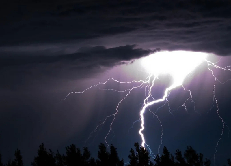 In eastern India 13 people die from lightning strikes