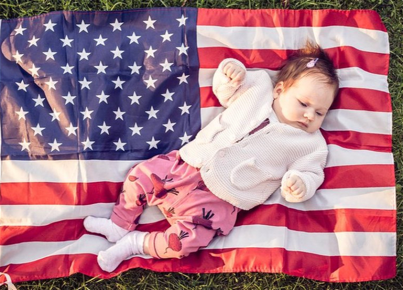 Trump signs executive order to combat "birth tourism"