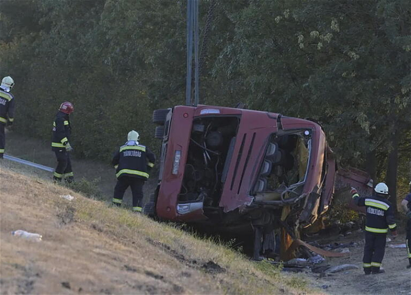 Driver fell asleep at the wheel: bus carrying 57 passengers overturns in Hungary