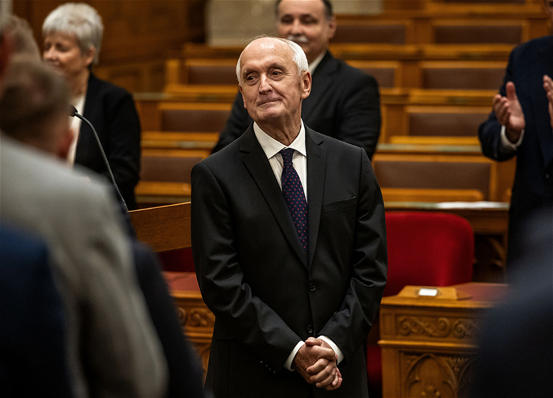 András Baka takes office as president of Hungary
