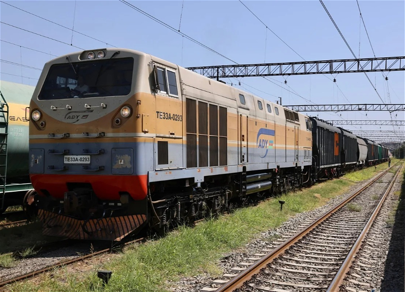 Train carrying Russian wheat and propane for Armenia departs from Bilajari station