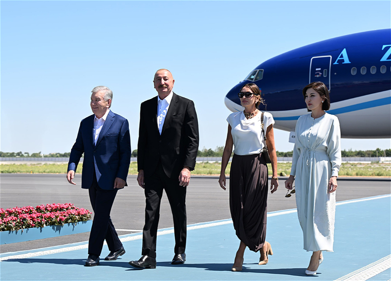 Prezident və birinci xanım Buxarada