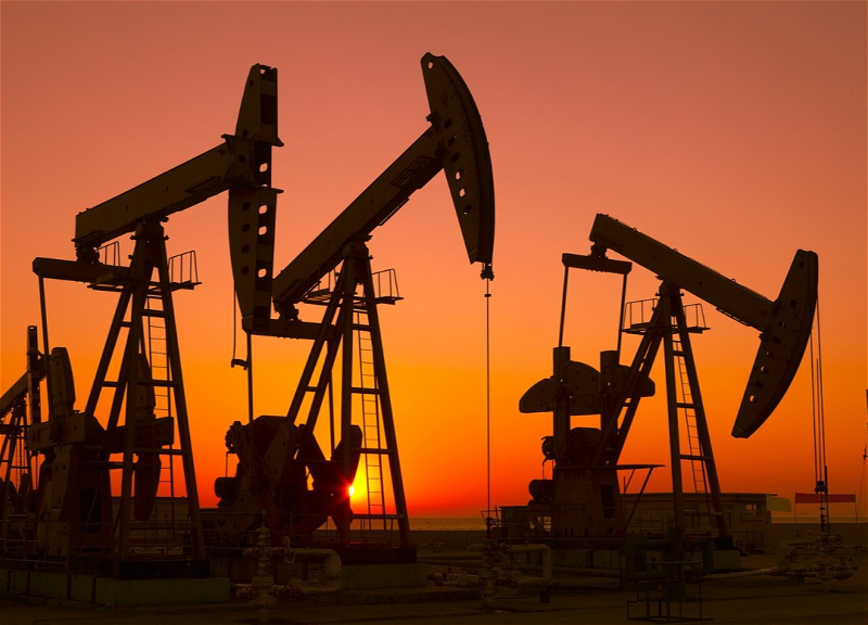 Price of Azerbaijani oil falls below 92 dollars