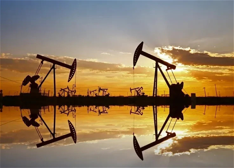 Цена азербайджанской нефти превысила 97 долларов