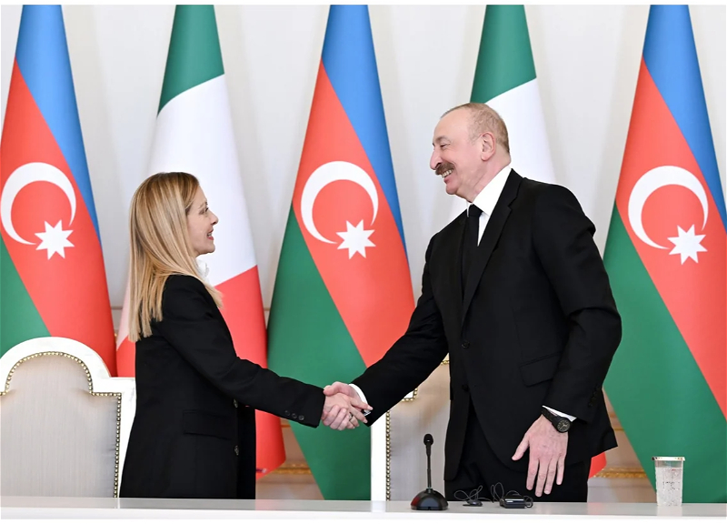 İlham Əliyev Corcia Melonini təbrik edib