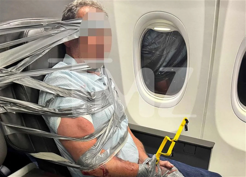 In the U.S., an unruly airline passenger was taped to a seat - VIDEO