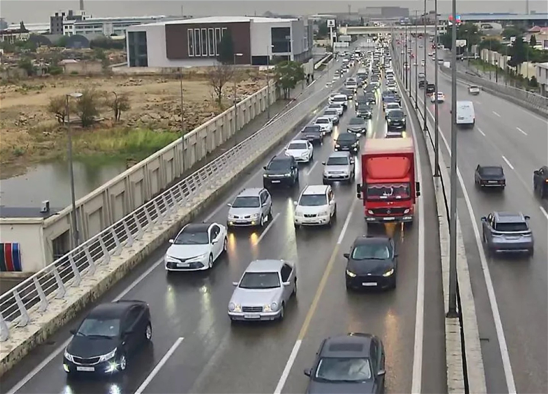 Дорожно-транспортная обстановка в Баку: где движение наиболее затруднено?