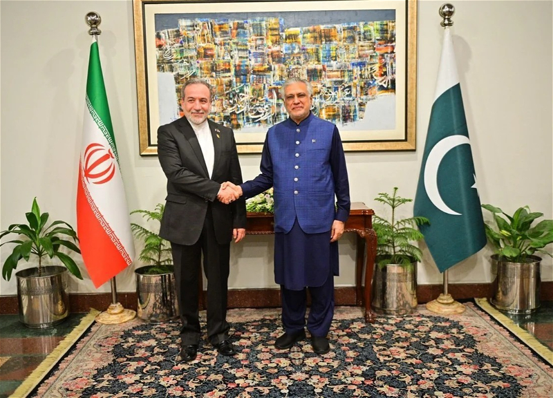 Foreign ministers of Pakistan and Iran discuss the situation in the region
