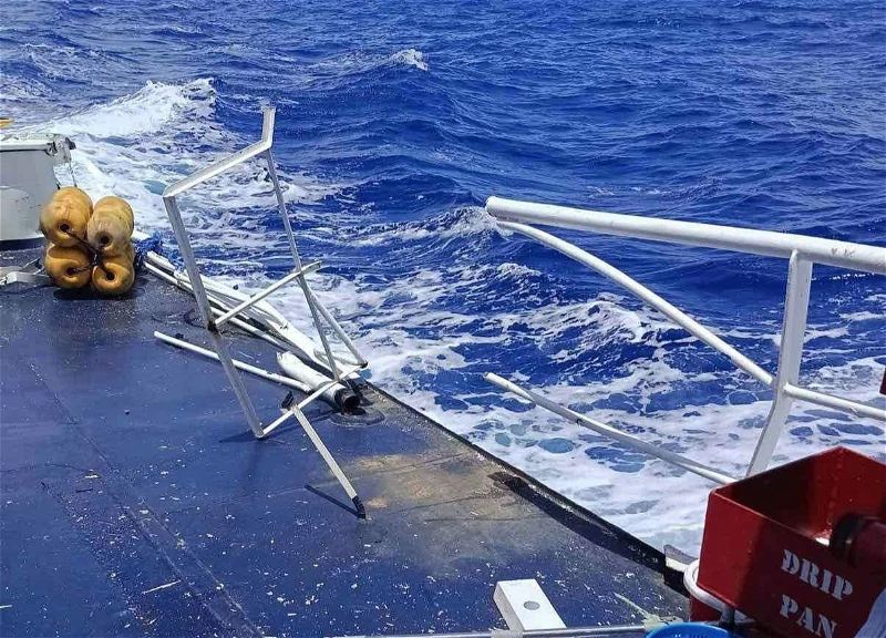 Chinese coast guard ship rams Philippine vessel