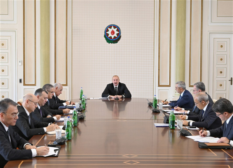 İlham Əliyevin sədrliyi ilə dağ-mədən və metallurgiya sənayesinin inkişafına dair Dövlət Proqramına dair müşavirə keçirilib