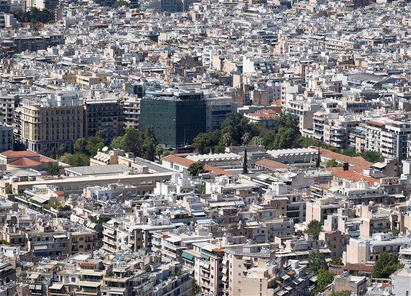 Building partially collapses in central Athens after explosion