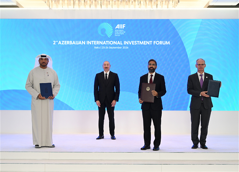 Exchange of documents signed within the framework of the second Azerbaijan International Investment Forum takes place