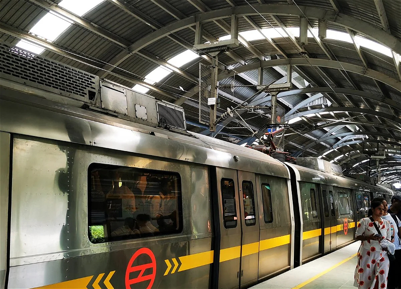 Subway closed and mobile internet shut down in New Delhi over protests