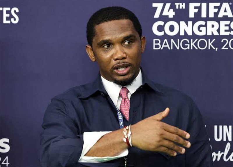 Former Barcelona player Samuel Eto'o arrives in Baku