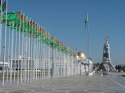 В Туркмении сделан ещё один шаг на пути к упразднению культа личности