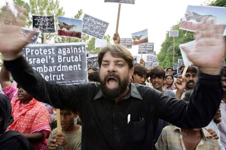 Deutsche Welle: Пакистанская полиция подавляет акции протеста