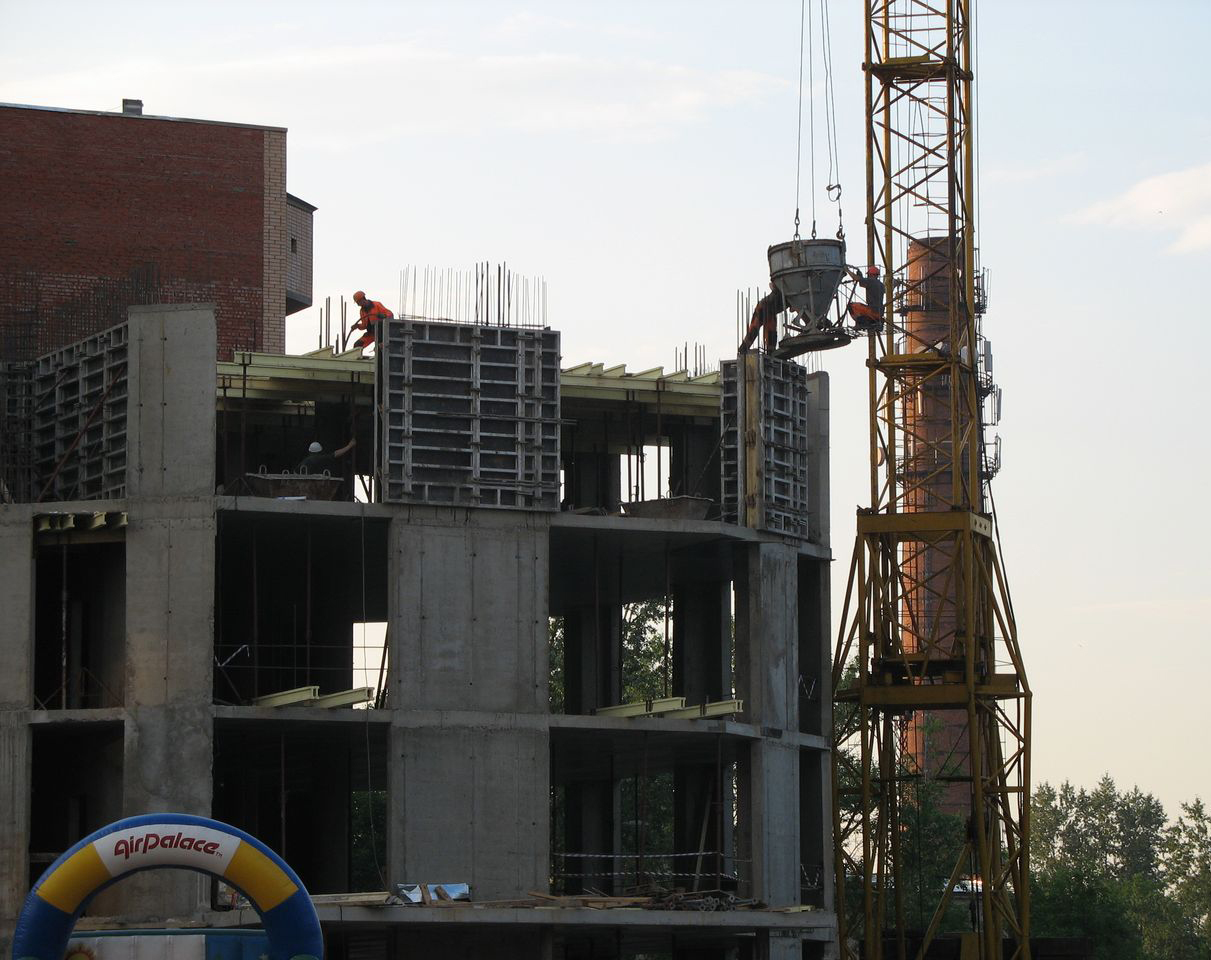 В первом квартале 2007 года были выданы разрешения на строительство 608 объектов