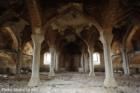 Министерство культуры и туризма надеется защитить памятники в Нагорном Карабахе